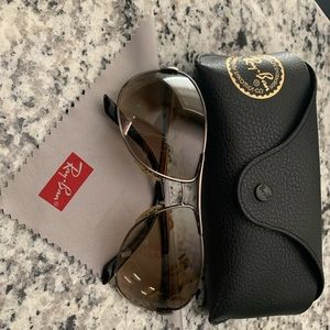 Women’s Rayban sunglasses